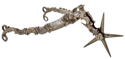 Lot 660 - AN EARLY 17TH CENTURY STEEL ENGLISH SPUR