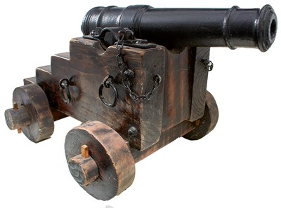 Lot 664 - A 19TH CENTURY CAST IRON SMALL DECK OR SIGNALLING CANNON
