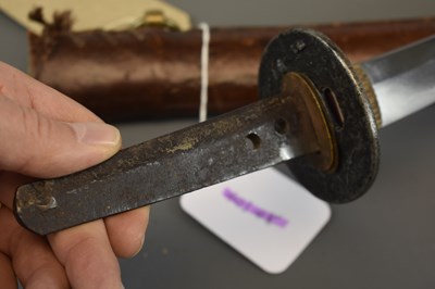 Lot 10 - A WAKIZASHI