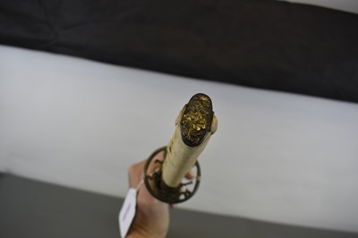 Lot 9 - A WAKIZASHI