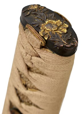 Lot 9 - A WAKIZASHI