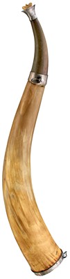 Lot 507 - A 19TH CENTURY LARGE SIZED POWDER HORN