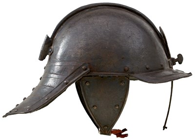 Lot 670 - AN ENGLISH CIVIL WAR PERIOD LOBSTER TAILED HELMET
