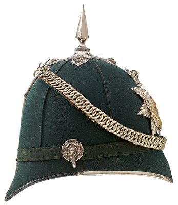 Lot 722 - AN OFFICER'S GREEN CLOTH HELMET OF THE 3RD VOLUNTEER BATTALION THE SOUTH WALES BORDERERS