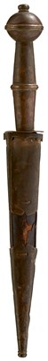 Lot 638 - AN EARLY DAGGER OF RONDEL FORM