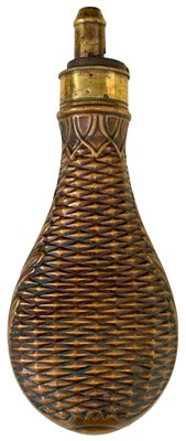 Lot 840 - A GUN-SIZED POWDER FLASK