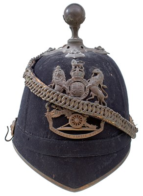 Lot 711 - A POST 1902 ROYAL ARTILLERY OFFICER'S BLUE CLOTH HELMET