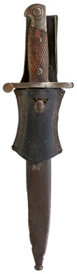 Lot 789 - A SPANISH M1941 BOLO BAYONET