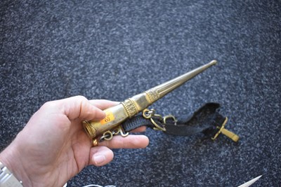 Lot 82 - A HUNGARIAN AIRFORCE OFFICER'S DAGGER