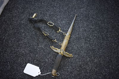 Lot 82 - A HUNGARIAN AIRFORCE OFFICER'S DAGGER
