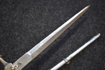 Lot 88 - A YUGOSLAVIAN GOVERNMENT OR POLICE OFFICIAL'S DAGGER