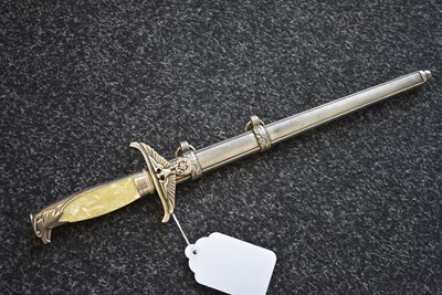 Lot 76 - A THIRD REICH GOVERNMENT OFFICIALS DAGGER