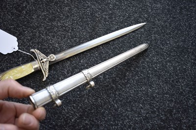 Lot 76 - A THIRD REICH GOVERNMENT OFFICIALS DAGGER