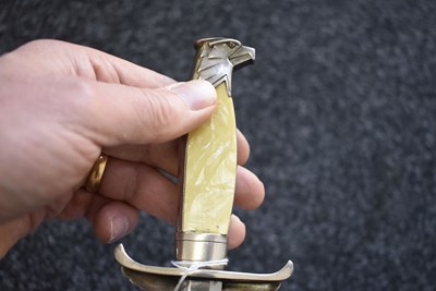 Lot 76 - A THIRD REICH GOVERNMENT OFFICIALS DAGGER