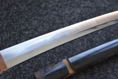 Lot 21 - A WAKIZASHI