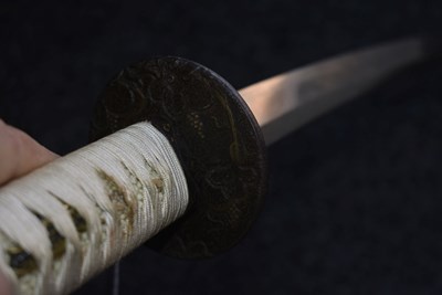 Lot 21 - A WAKIZASHI