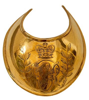 Lot 653 - A GOOD GEORGIAN OFFICER'S UNIVERSAL PATTERN GORGET