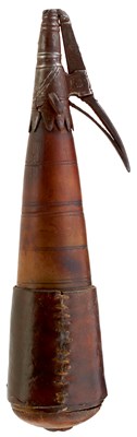 Lot 510 - AN ENGLISH CIVIL WAR PERIOD MUSKETEER'S PRIMING OR CHARGING FLASK