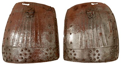Lot 262 - A PAIR OF 17TH CENTURY ENGLISH CIVIL WAR PERIOD PIKEMAN'S TASSETS