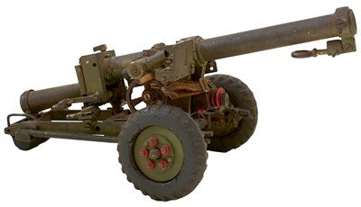 Lot 702 - A GOOD BRITISH ORDNANCE FACTORY MODEL OF A WOMBAT ANTI-TANK GUN