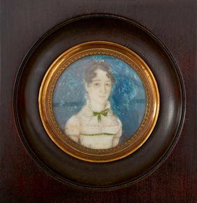 Lot 203 - AN EARLY 19TH CENTURY FRENCH MINIATURE PORTRAIT OF A YOUNG WOMAN