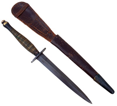 Lot 597 - A SECOND PATTERN FAIRBAIRN-SYKES BEEDED AND RIBBED COMMANDO KNIFE OR DAGGER