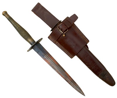 Lot 593 - A SCARCE 2ND PATTERN INDIAN AIRBORNE COMMANDO KNIFE OR DAGGER