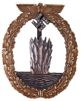 Lot 858 - A THIRD REICH KRIEGSMARINE MINE SWEEPING WAR BADGE IN SILVER WITH DIAMONDS