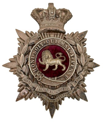 Lot 599 - A VICTORIAN ROYAL LANCASHIRE REGIMENT 1ST VOLUNTEER BATTALION OFFICER'S BLUE CLOTH HELMET PLATE