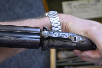 Lot 351 - A SCARCE 54-BORE FOUR-BARRELLED PERCUSSION PEPPERBOX REVOLVER BY REILLY