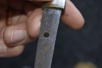 Lot 1 - A TANTO