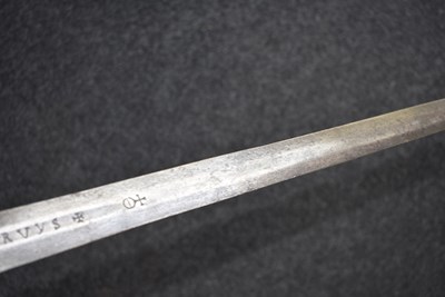 Lot 237 - A FINE 17TH CENTURY GERMAN SWORD RAPIER