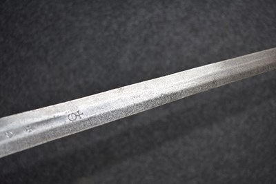 Lot 237 - A FINE 17TH CENTURY GERMAN SWORD RAPIER