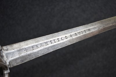 Lot 237 - A FINE 17TH CENTURY GERMAN SWORD RAPIER