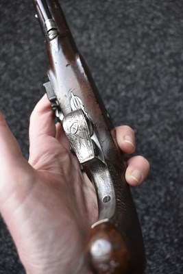 Lot 317 - A 32-BORE FLINTLOCK TRAVELLING PISTOL BY SMITH
