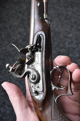 Lot 317 - A 32-BORE FLINTLOCK TRAVELLING PISTOL BY SMITH