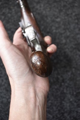 Lot 317 - A 32-BORE FLINTLOCK TRAVELLING PISTOL BY SMITH