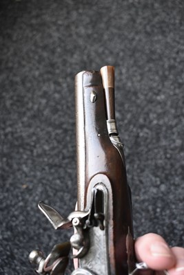 Lot 317 - A 32-BORE FLINTLOCK TRAVELLING PISTOL BY SMITH
