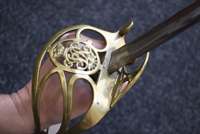 Lot 175 - A VICTORIAN 1822 PATTERN INDIAN ARMY OFFICER'S SWORD