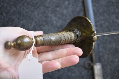 Lot 150 - A 1796 PATTERN HEAVY CAVALRY OFFICER'S DRESS SWORD