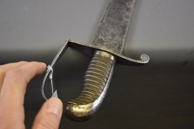 Lot 49 - AN EARLY 19TH CENTURY INDIAN TROPHY SWORD