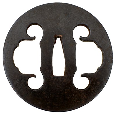 Lot 212 - A CIRCULAR IRON SUKASHI TSUBA