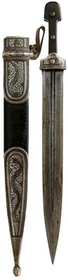 Lot 141 - A LARGE 19TH CENTURY SILVER MOUNTED CHECHEN KINDJAL
