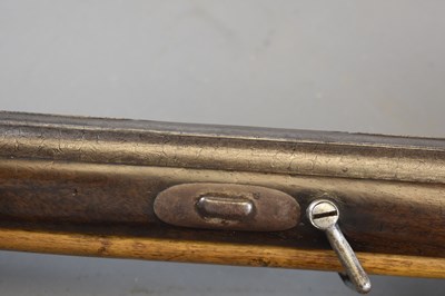 Lot 161 - A FINE .650 CALIBRE PERCUSSION OTTOMAN RIFLE WITH GOLD KOFTGARI AND DAMASCUS MOUNTS
