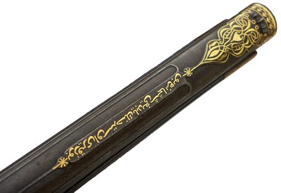Lot 161 - A FINE .650 CALIBRE PERCUSSION OTTOMAN RIFLE WITH GOLD KOFTGARI AND DAMASCUS MOUNTS