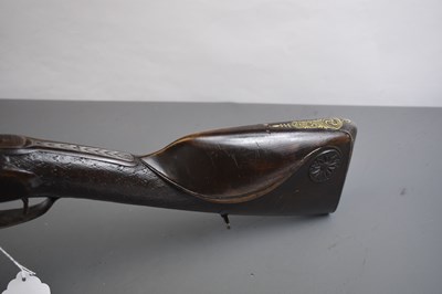 Lot 161 - A FINE .650 CALIBRE PERCUSSION OTTOMAN RIFLE WITH GOLD KOFTGARI AND DAMASCUS MOUNTS