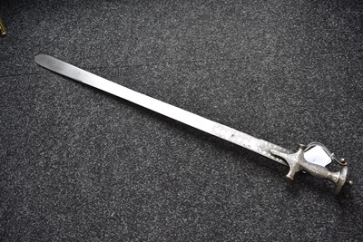 Lot 63 - A FINE 19TH CENTURY INDIAN KHANDA OR SWORD