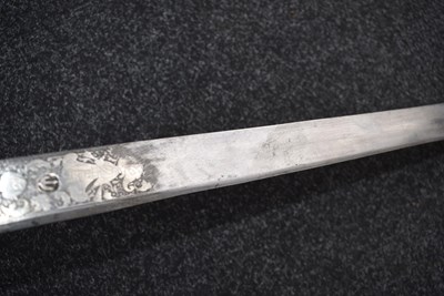Lot 63 - A FINE 19TH CENTURY INDIAN KHANDA OR SWORD
