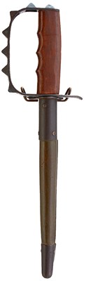 Lot 717 - AN ANTIQUE FIRST WAR PERIOD AMERICAN TRENCH KNIFE