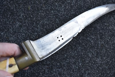 Lot 40 - A 19TH CENTURY IND0-PERSIAN PESHKABZ OR DAGGER